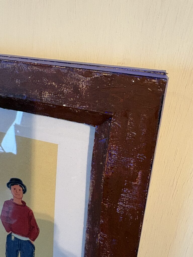 デジタルWall artの『Friends』にダンボールの額