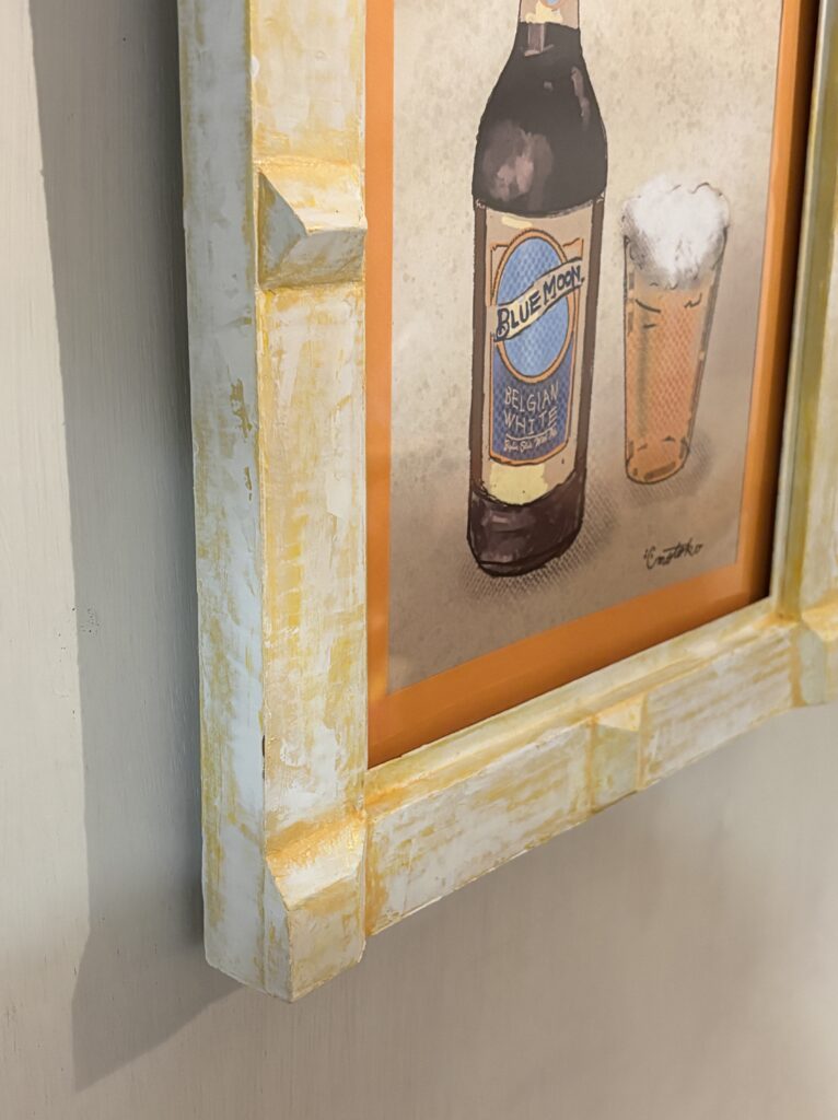 デジタルWall artの『Beer』にダンボールの額