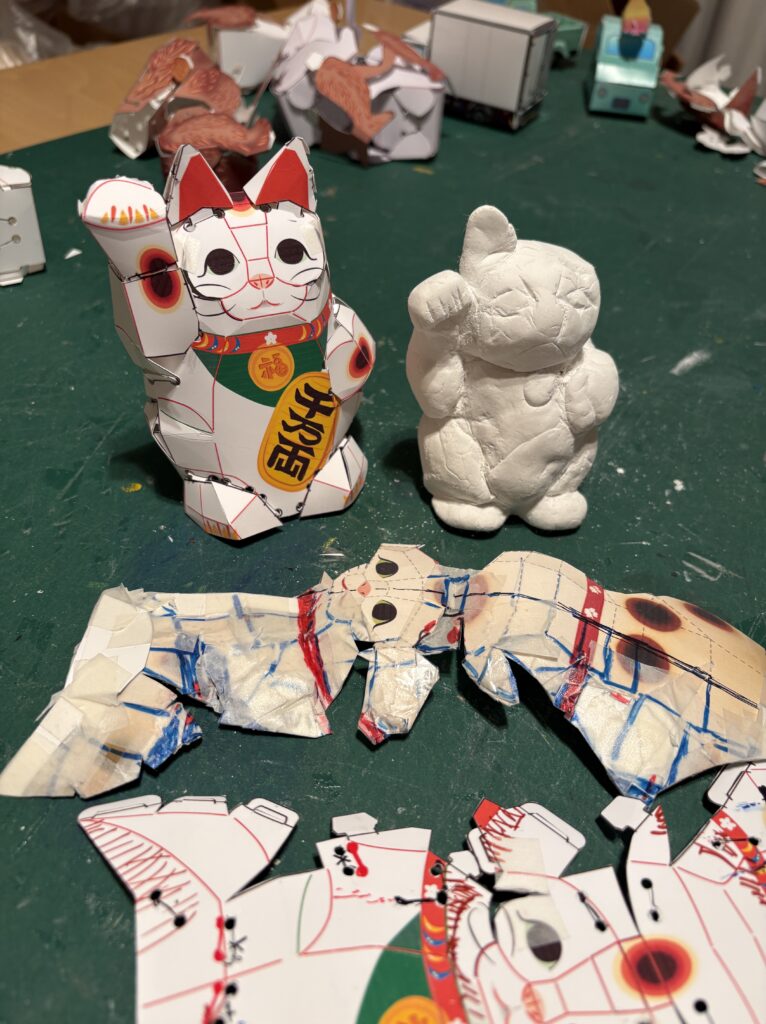 招き猫のペーパークラフト
